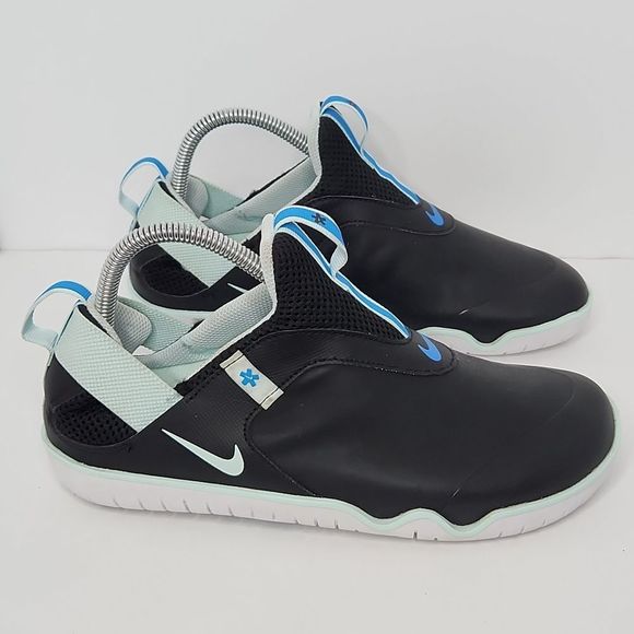 Nike Shoes - Nike Zoom pulse medical nurse shoes /sneakers